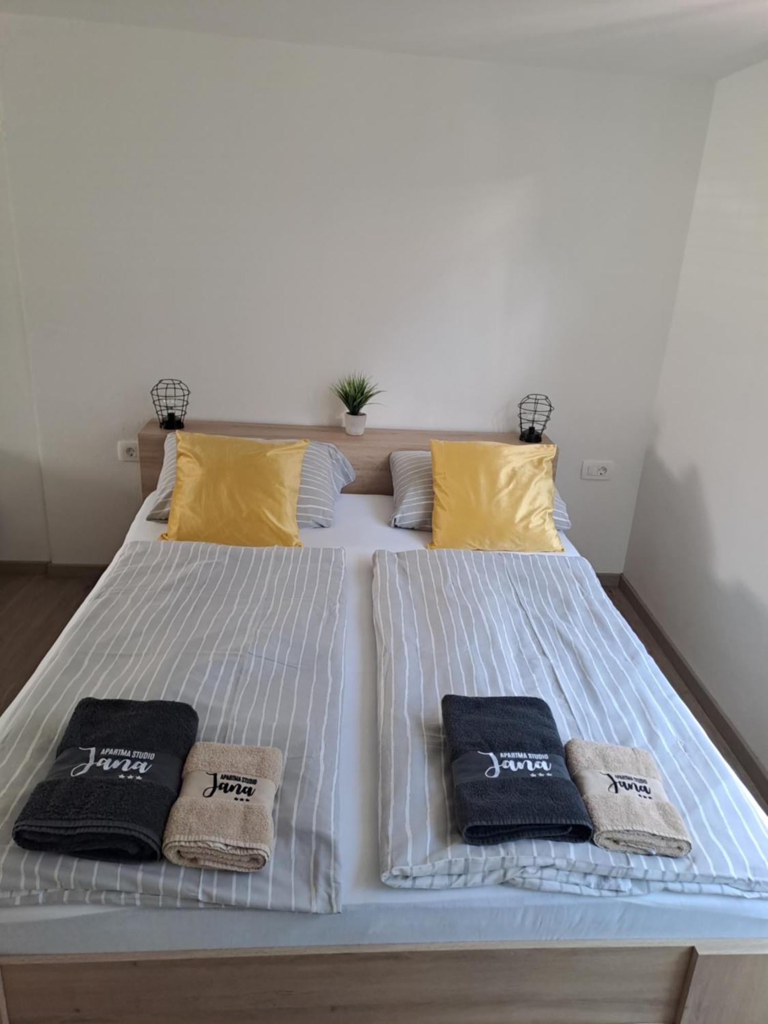 קרנייסקה גורה Apartma Studio Jana מראה חיצוני תמונה
